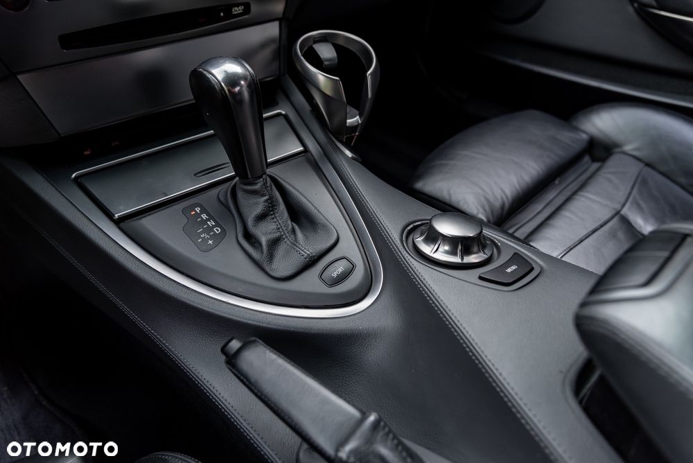 BMW Seria 6 645Ci - 37
