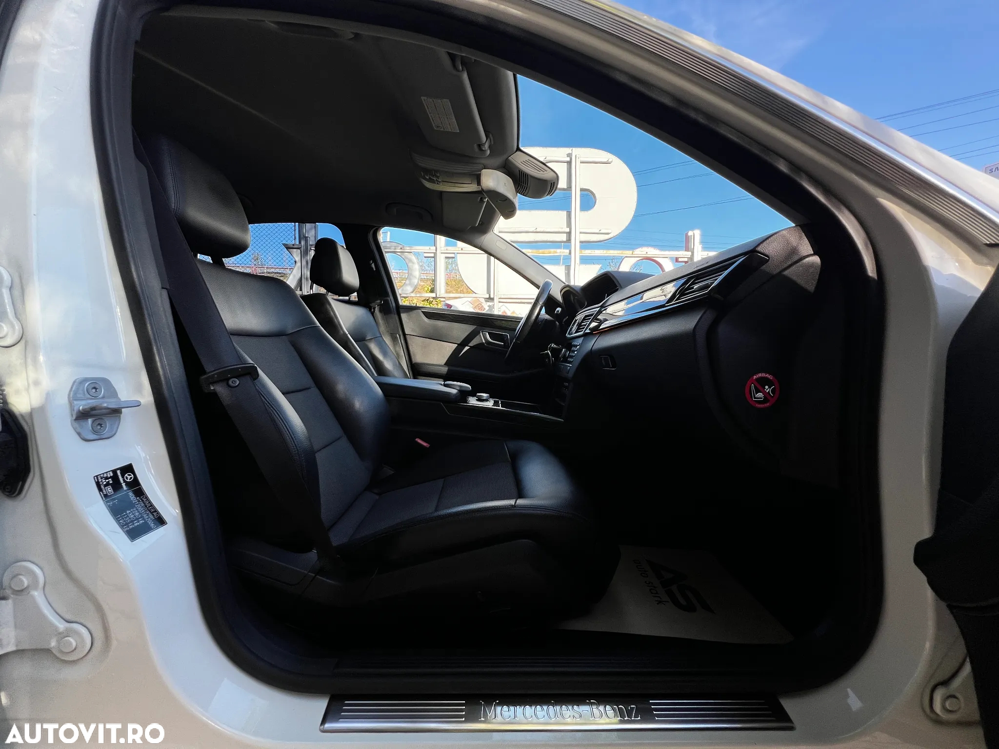 Mercedes-Benz E 250 CDI DPF BlueEFFICIENCY 7G-TRONIC Avantgarde - 21