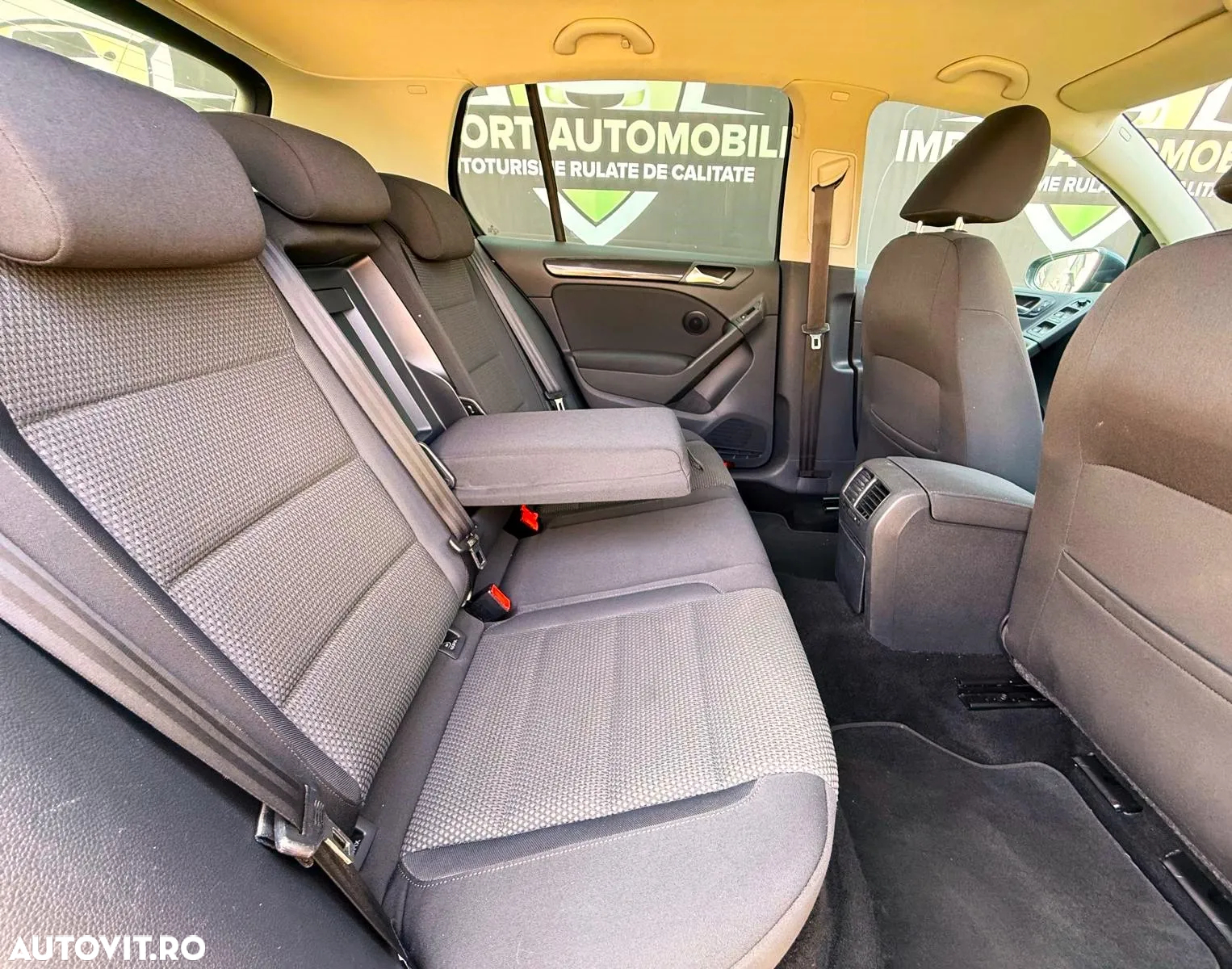 Volkswagen Golf - 21