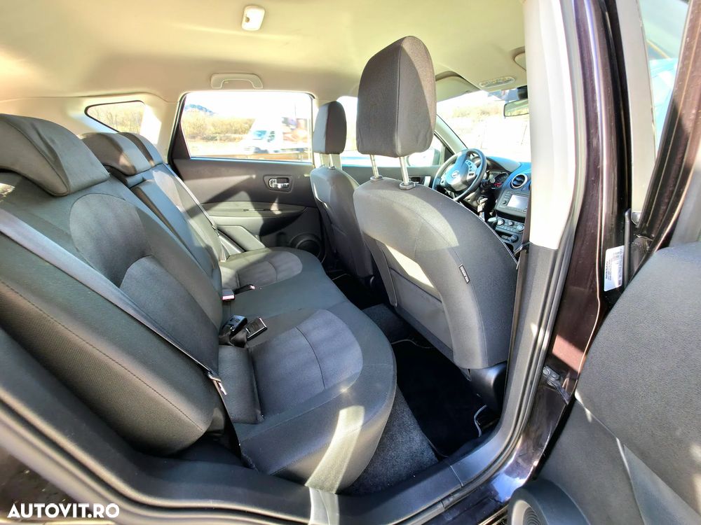 Nissan Qashqai 2.0 dCi DPF 4x4 tekna - 9