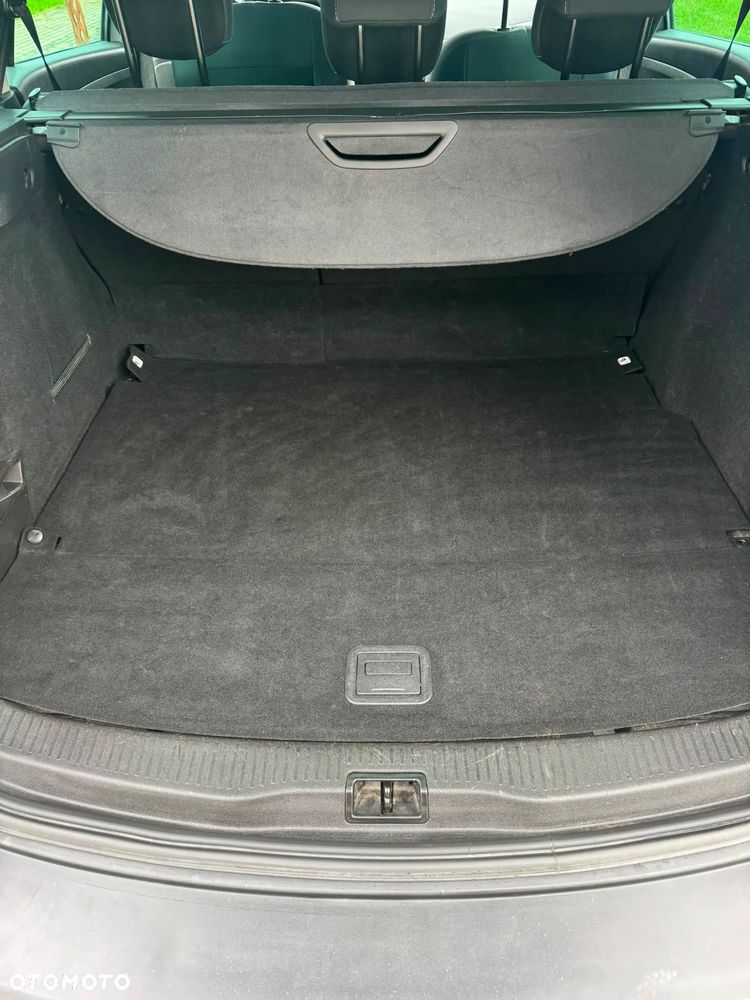 Renault Megane 1.5 dCi Limited EDC EU6 - 14
