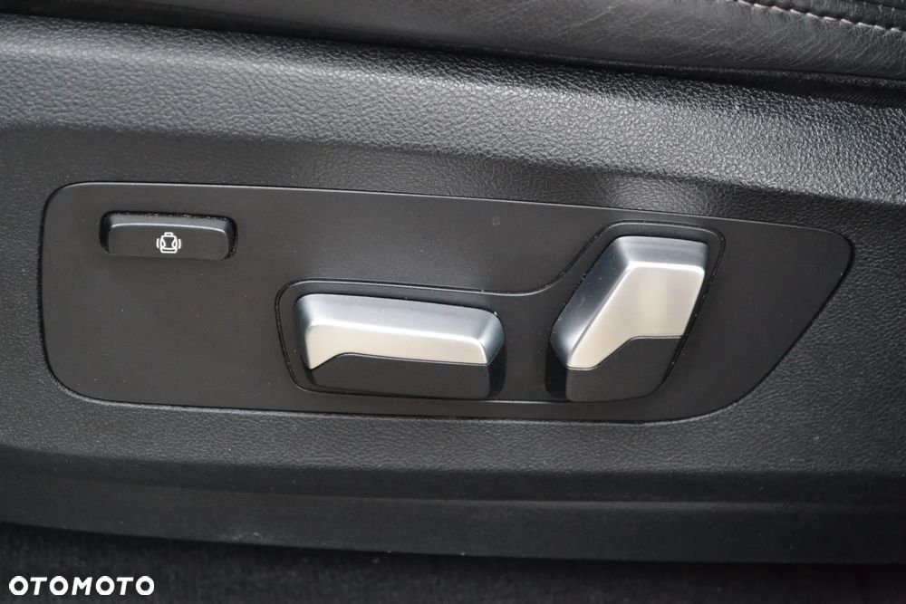 BMW X5 xDrive30d - 13