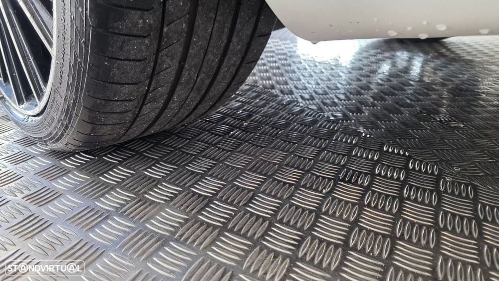 Mercedes-Benz C 350 e T 7G-TRONIC AMG Line - 31