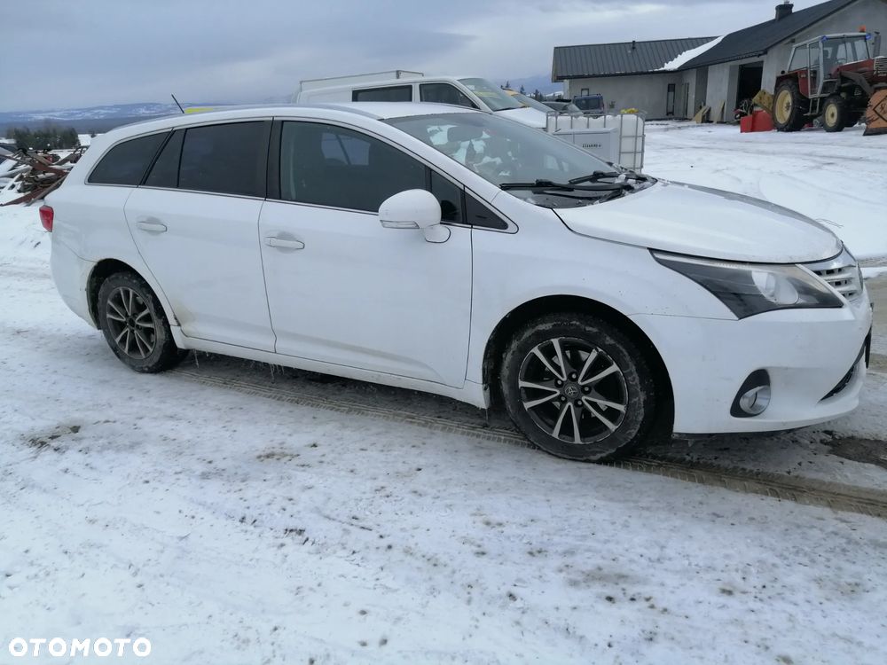 Toyota Avensis 2.0 D-4D Active - 3
