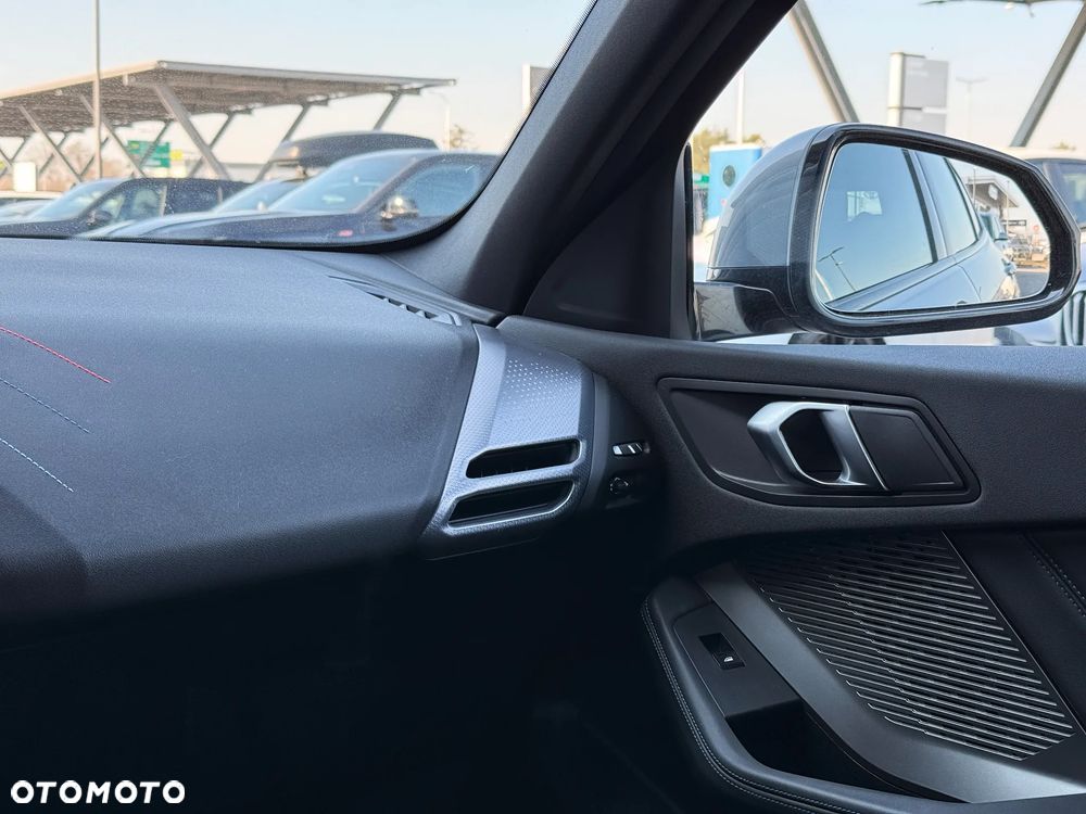 BMW Seria 1 - 19