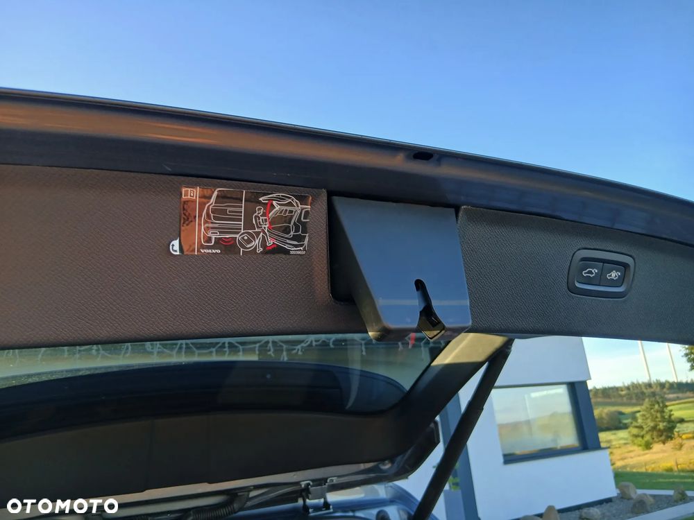 Volvo XC 90 - 33
