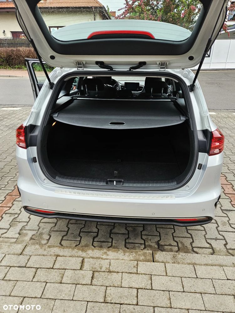 Kia Ceed 1.5 T-GDI L - 12