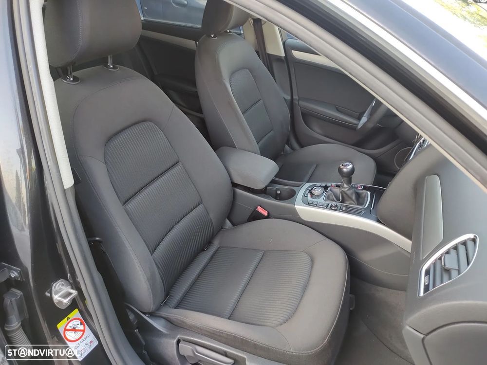 Audi A4 Avant 2.0 TDi Advance - 17