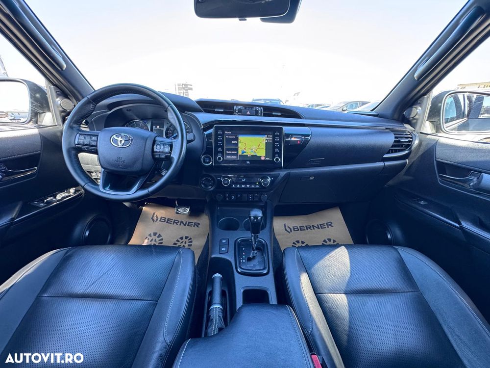 Toyota Hilux 2.8D 204CP 4x4 Double Cab AT Invincible - 20