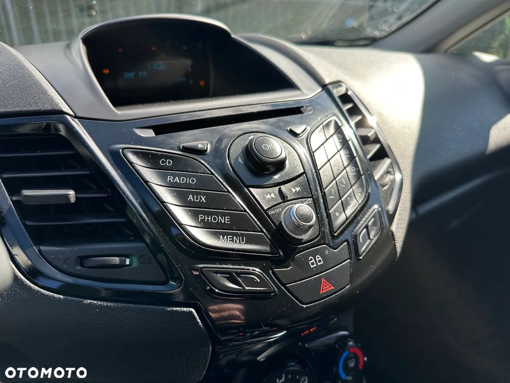 Ford Fiesta - 21