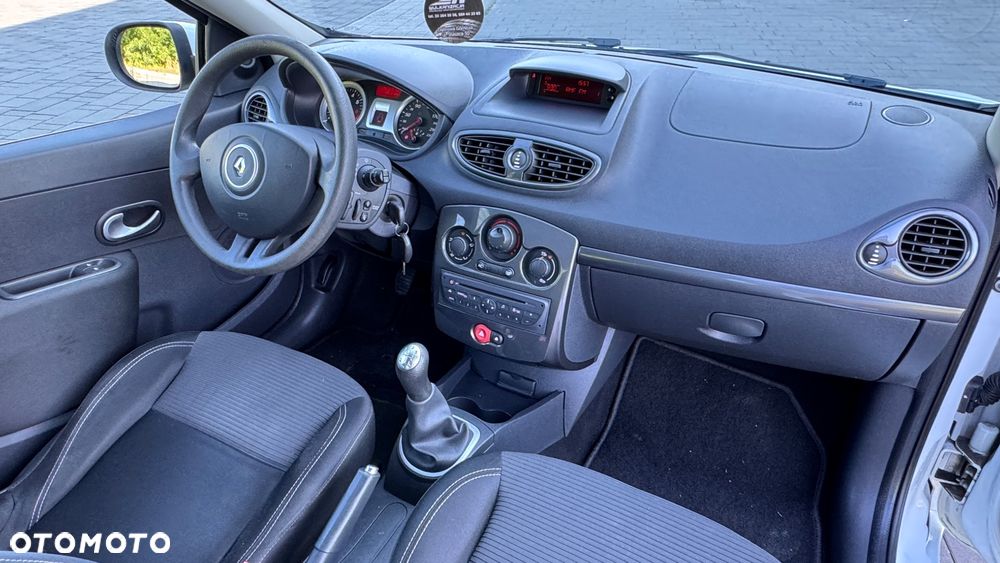 Renault Clio 1.2 16V Alize - 6
