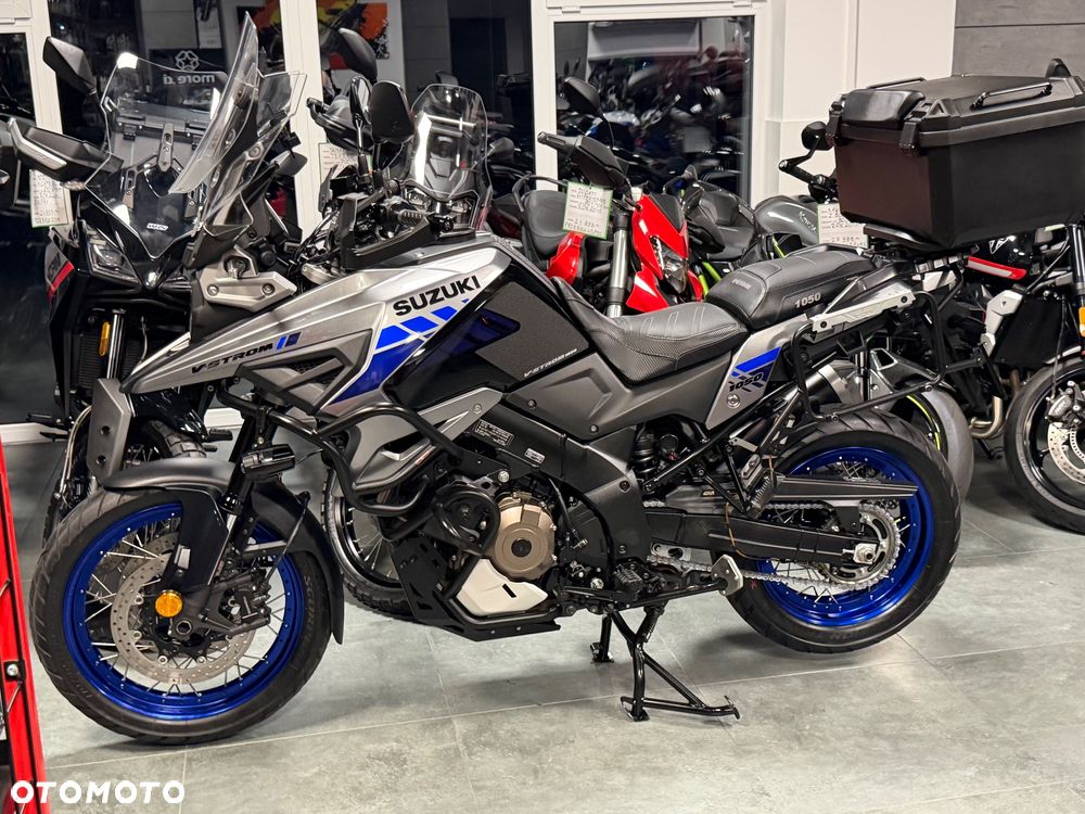 Suzuki V-STROM - 27