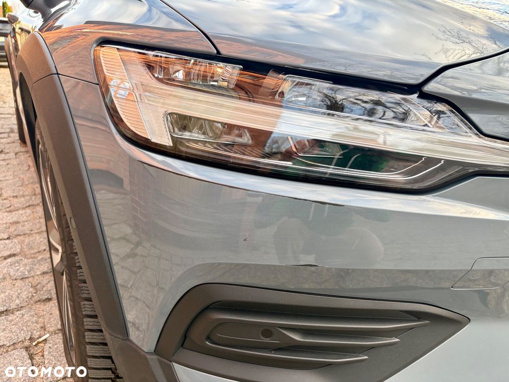 Volvo V60 B5 B AWD Plus Dark - 13