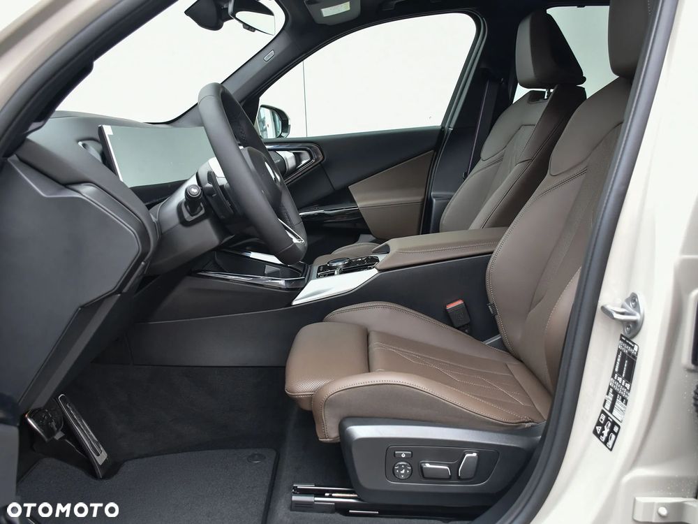 BMW X3 xDrive20 mHEV - 14