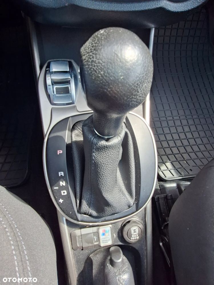 Alfa Romeo Mito 1.4 TB MultiAir Distinctive S&S TCT - 8
