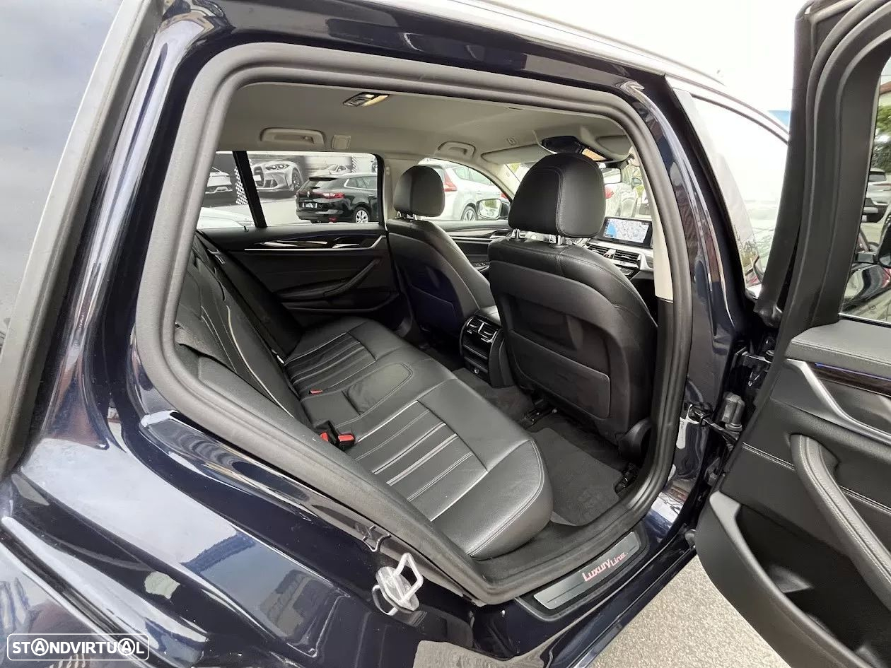 BMW 520 d Line Luxury Auto - 43