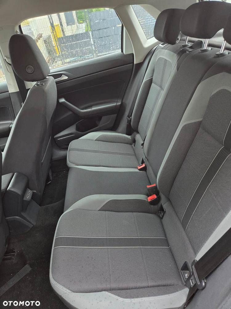 Volkswagen Polo 1.6 TDI SCR Highline - 11