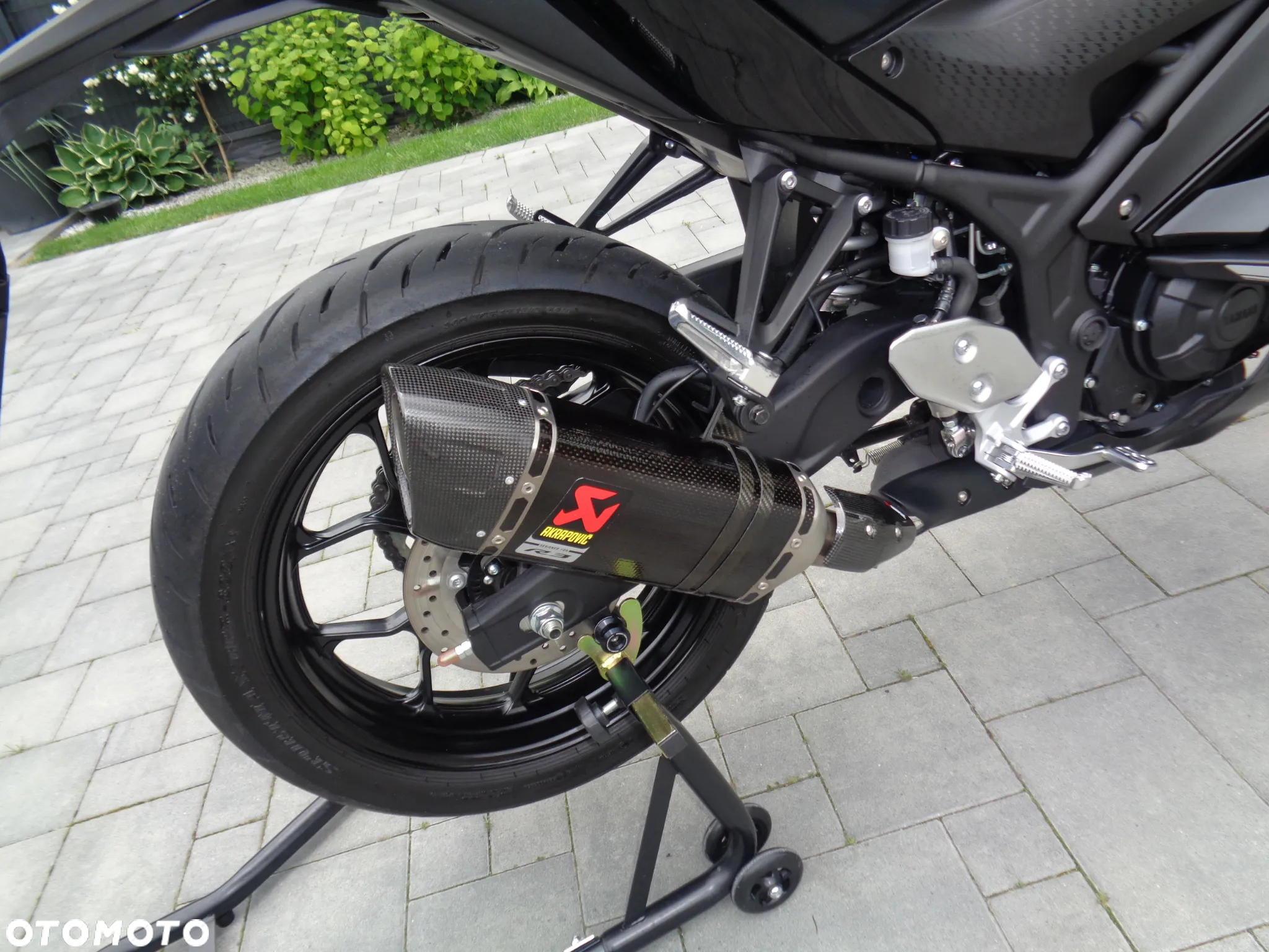 Yamaha R3 - 4