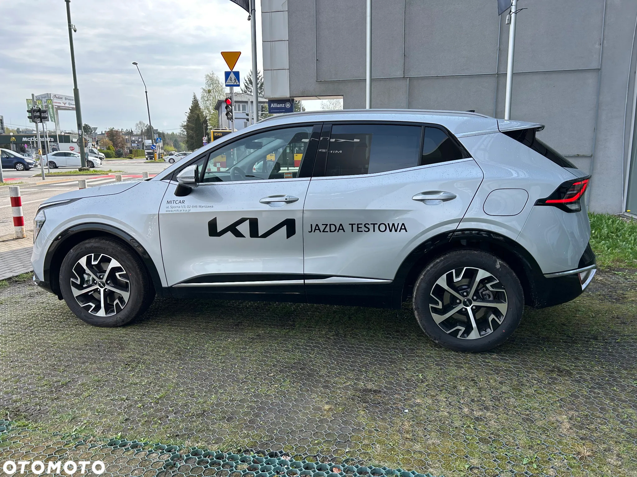 Kia Sportage 1.6 T-GDI HEV Business Line 4WD - 4
