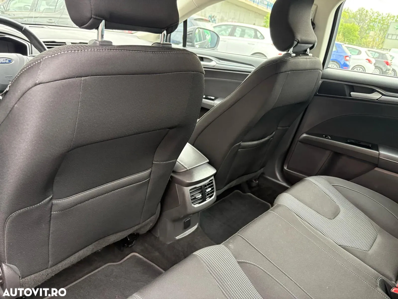 Ford Mondeo 2.0 HEV Trend - 8