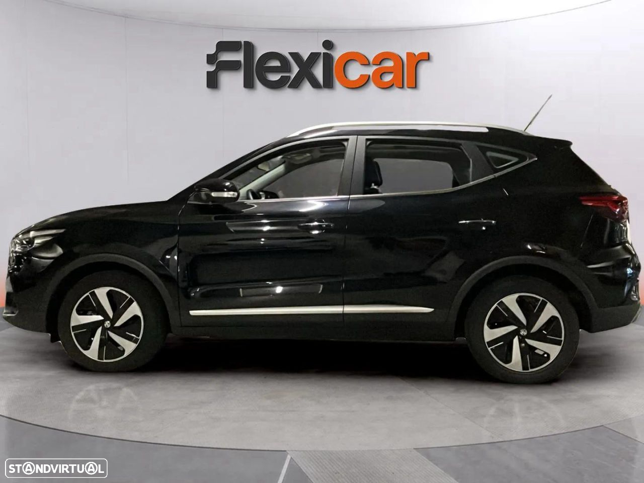 MG ZS EV 72.6 kWh Luxury OBC 11 kW - 4