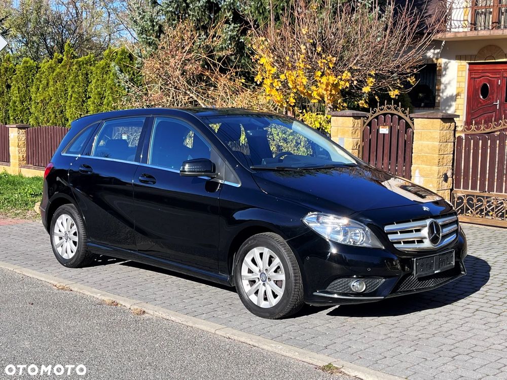 Mercedes-Benz Klasa B 180 (BlueEFFICIENCY) - 1