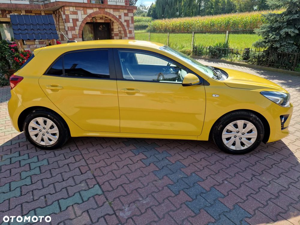 Kia Rio 1.2 L - 38