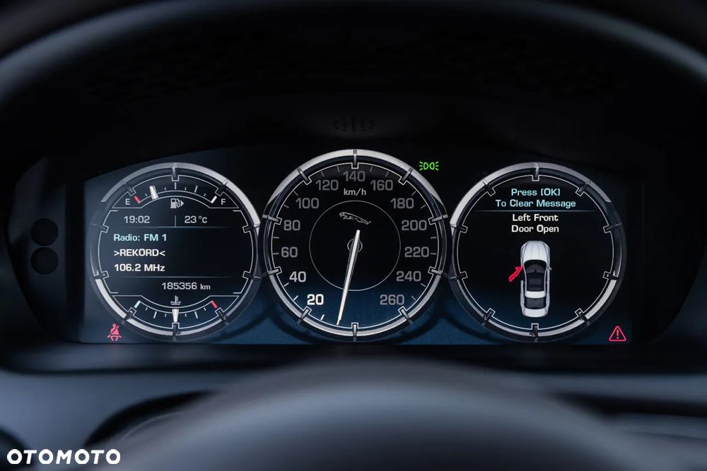 Jaguar XJ 3.0 V6 Kompressor AWD R-Sport - 20