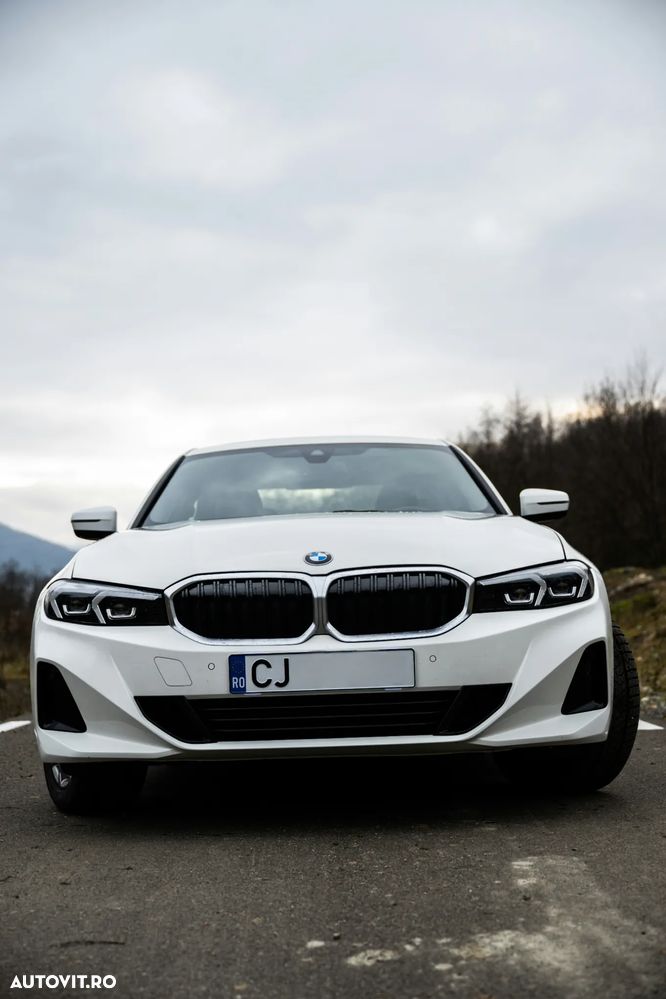 BMW Seria 3 330i xDrive Aut. Sport Line - 12