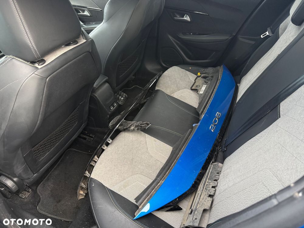 Peugeot 208 GT Line - 9