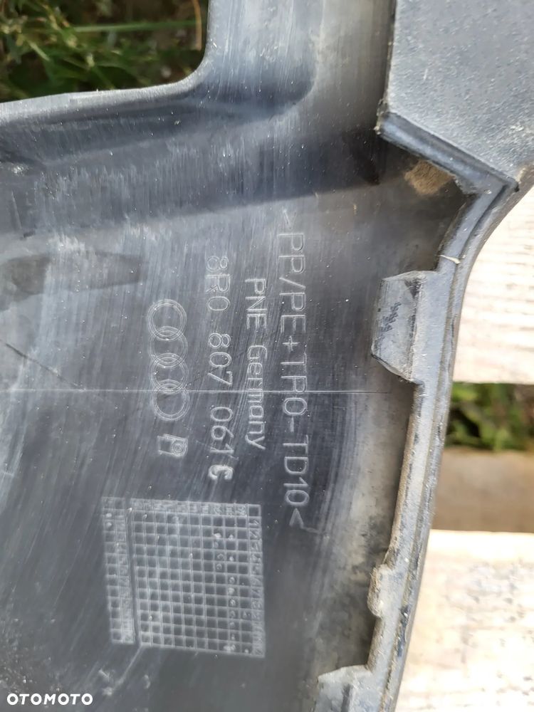 Spoiler Pod Zderzak Przedni Audi Q5 8R0807061C - 6