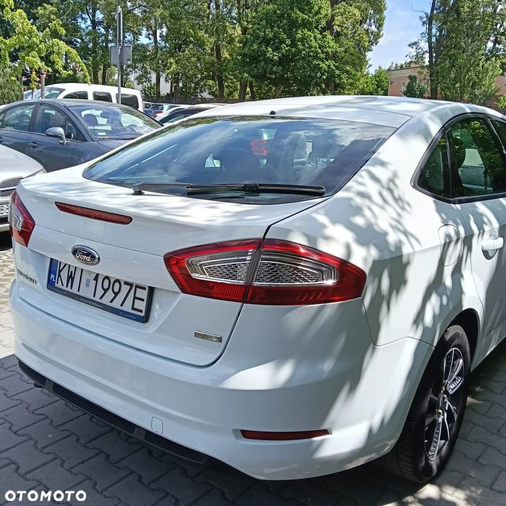 Ford Mondeo 1.6 T Ambiente - 2