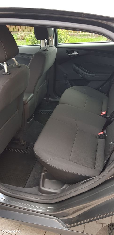 Ford Focus 1.6 SYNC Edition - 10