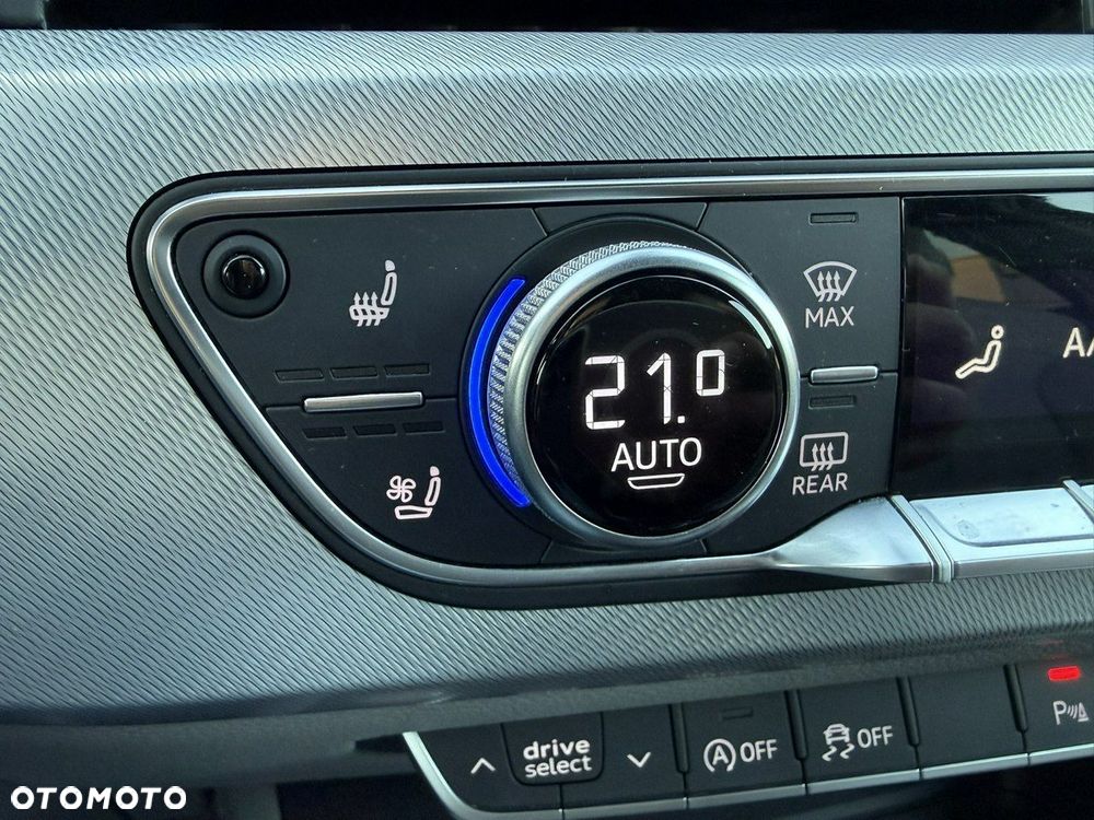 Audi A4 Limousine - 35