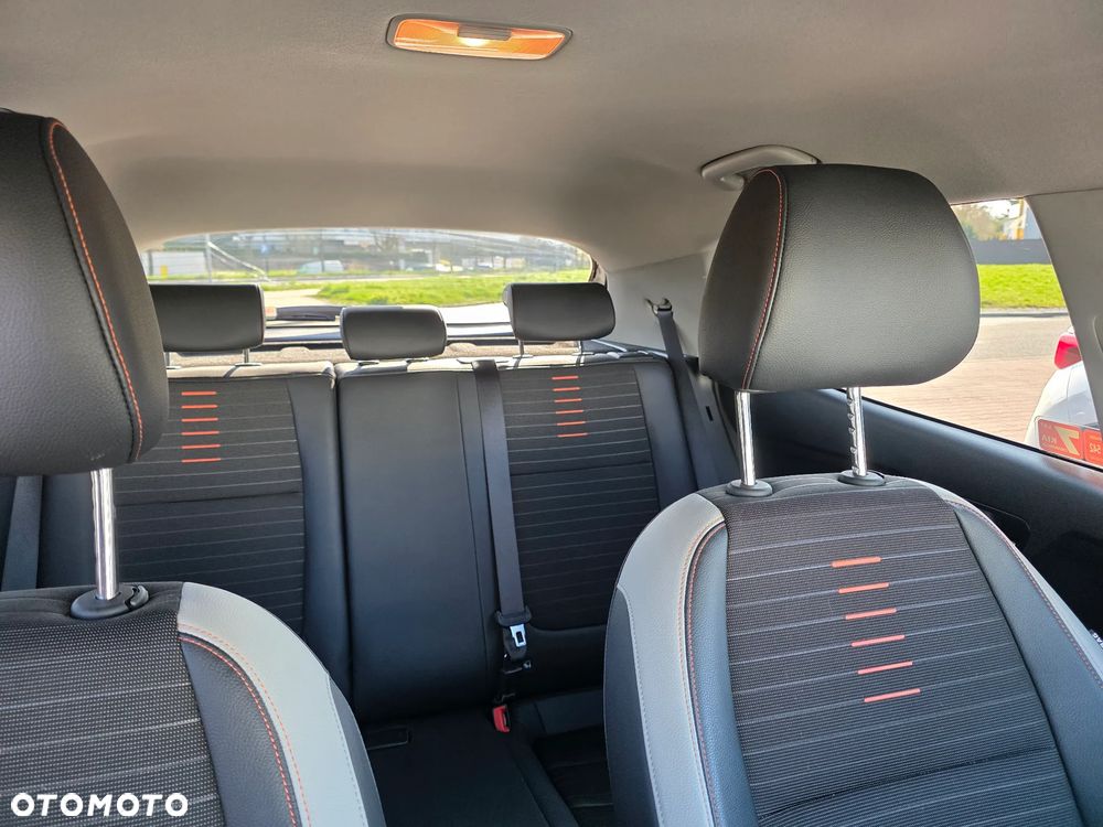 Kia Stonic 1.4 L - 14