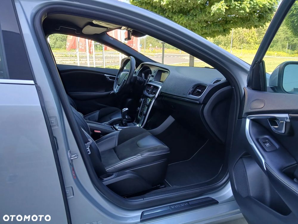 Volvo V40 D2 RDesign - 15
