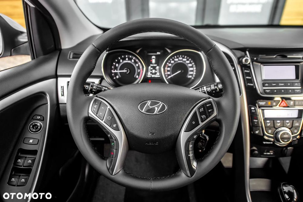 Hyundai i30 1.6 Automatik Trend - 21
