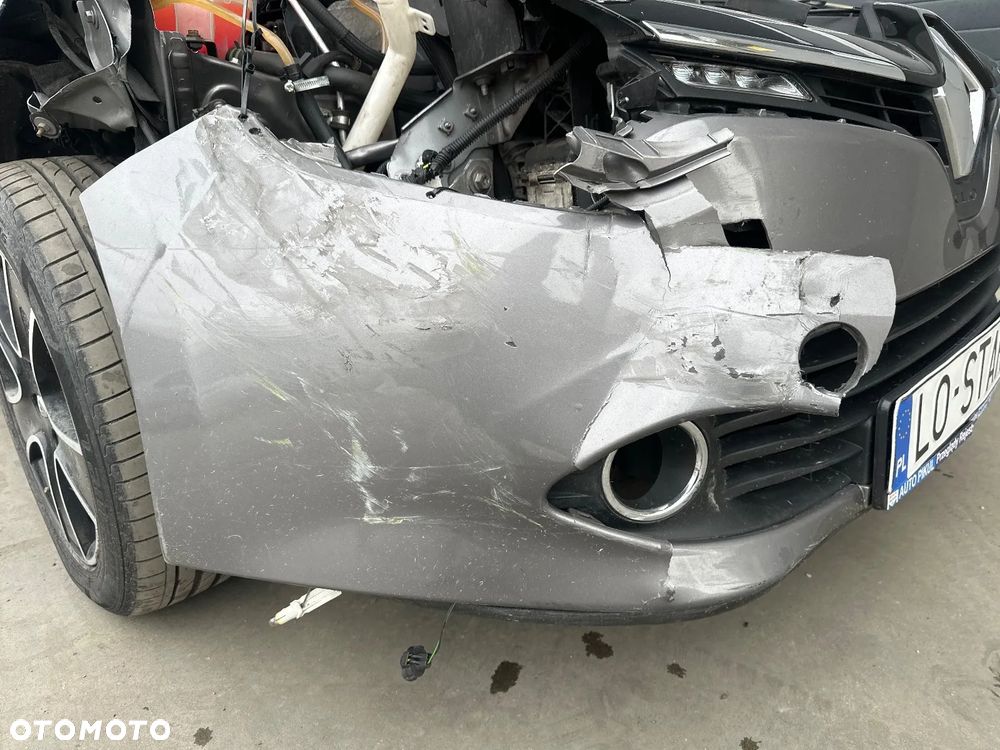 Renault Clio - 23