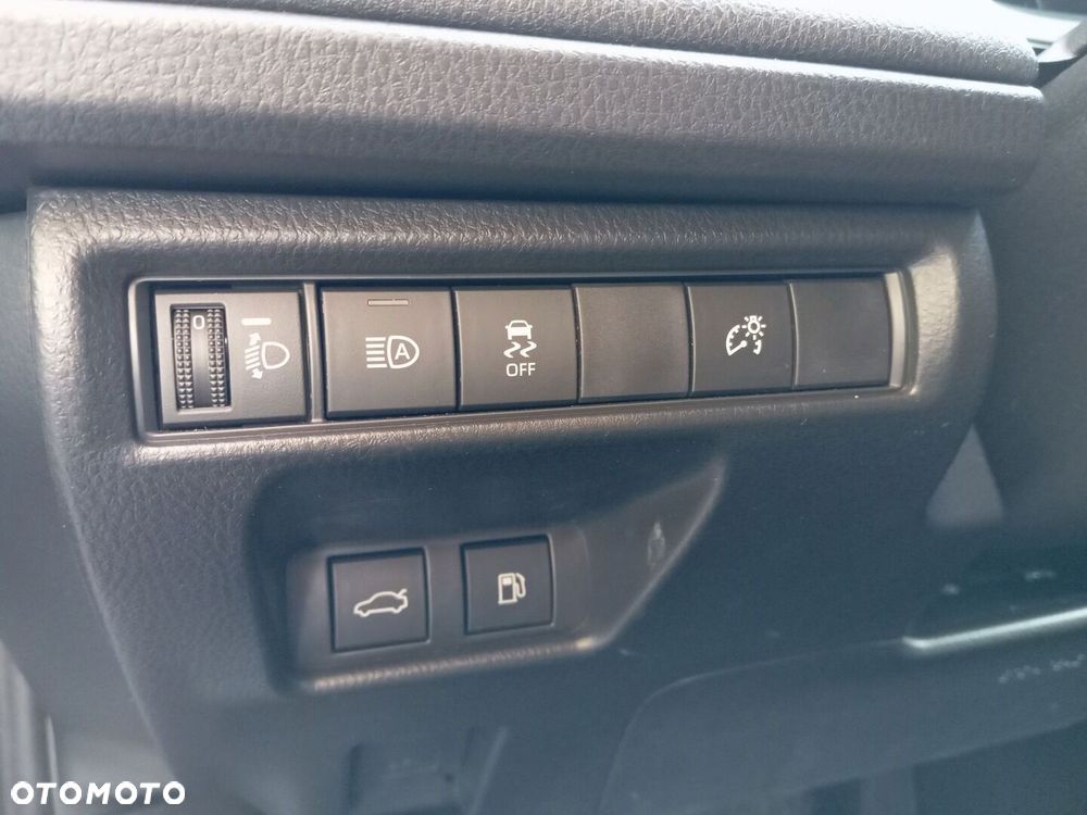 Toyota Camry 2025