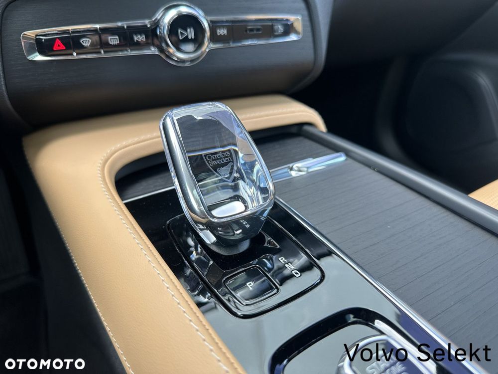 Volvo XC 90 - 21