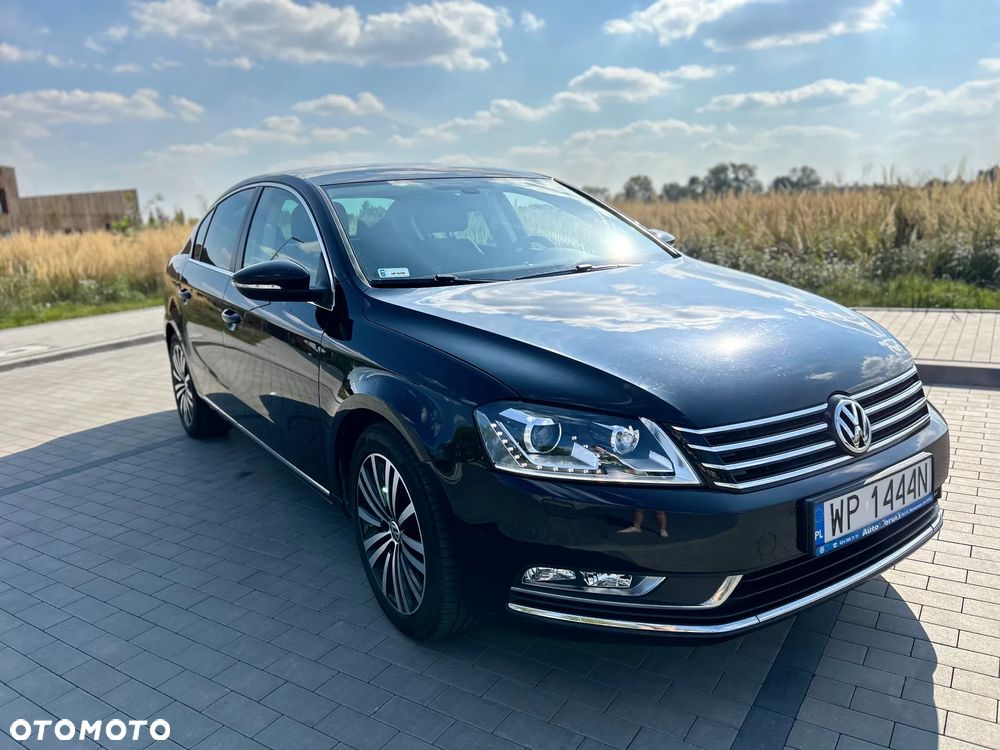 Volkswagen Passat 2.0 TDI Comfortline DSG - 2