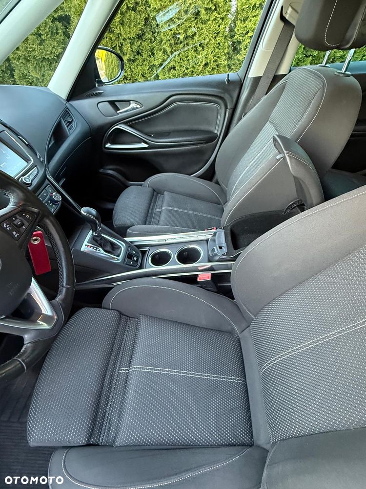 Opel Zafira Tourer 1.6 SIDI Turbo Innovation - 23