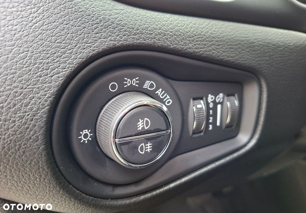 Jeep Renegade - 28