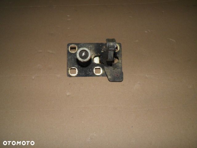 RYGIEL MASKI VOLVO 440 460 - 2