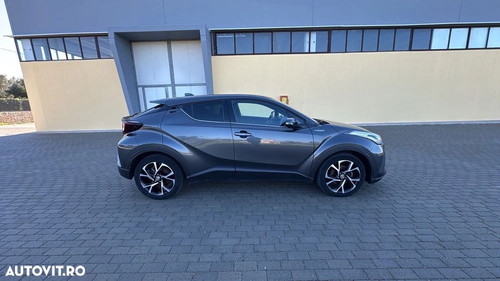 Toyota C-HR 2.0 HSD 184 CP 4x2 CVT C-ult Style - 3