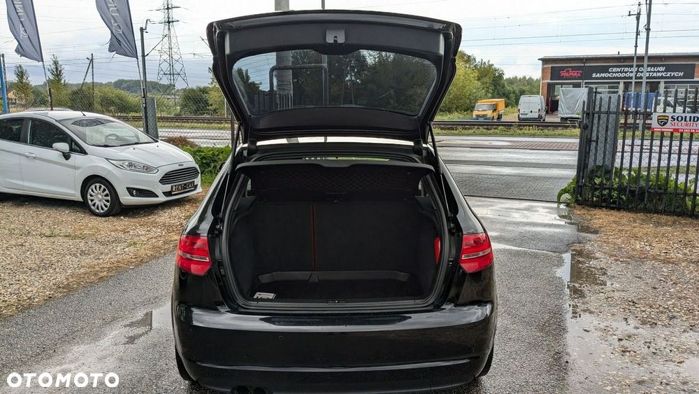 Audi A3 Sportback 1.4 TFSI S line Sportpaket - 31