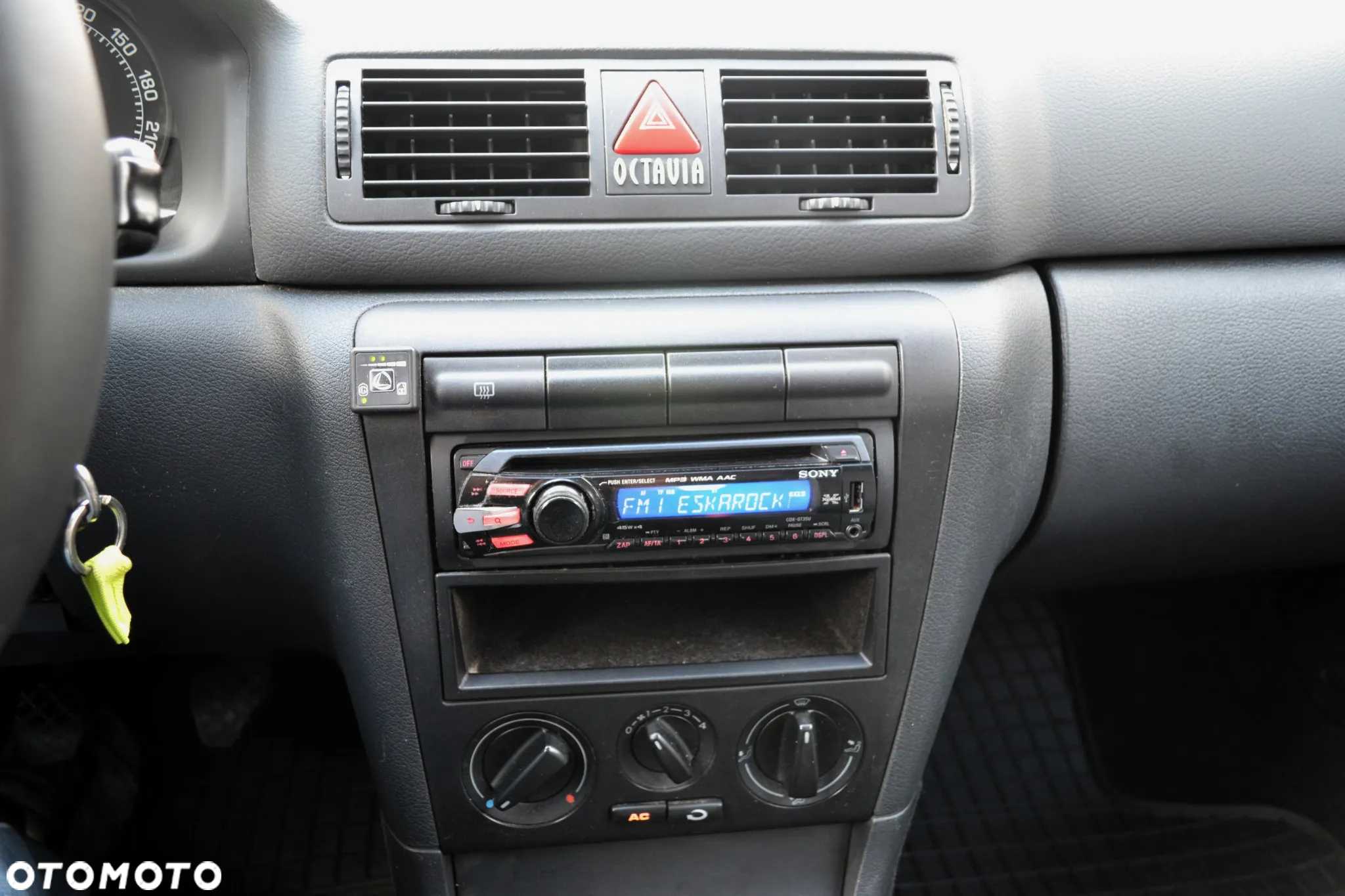 Skoda Octavia 1.6 Tour Plus Ice - 16