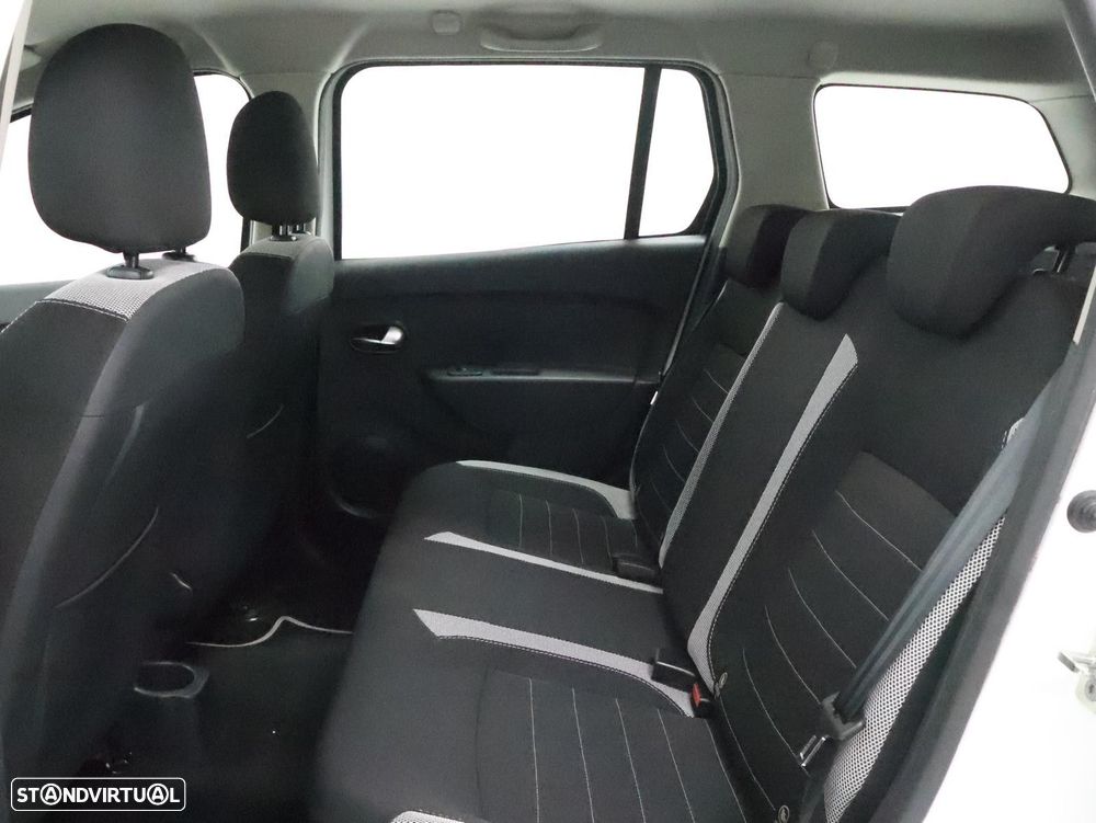 Dacia Logan MCV 0.9 TCe Stepway - 5