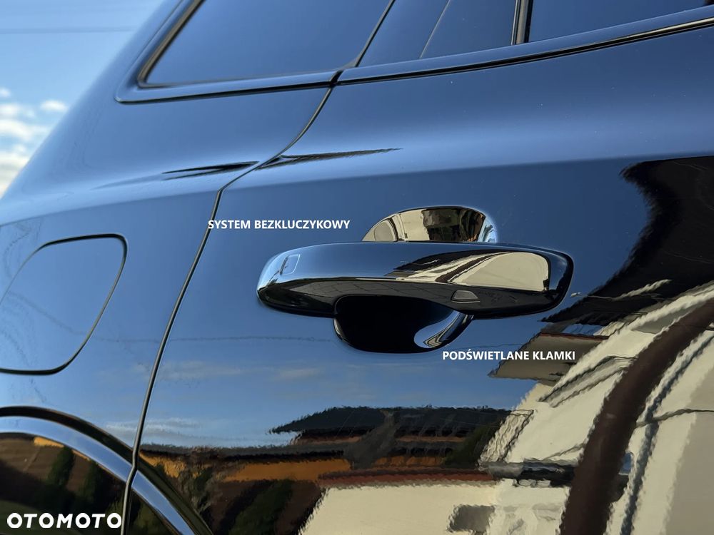 Volvo XC 60 B4 D AWD Plus Dark - 17