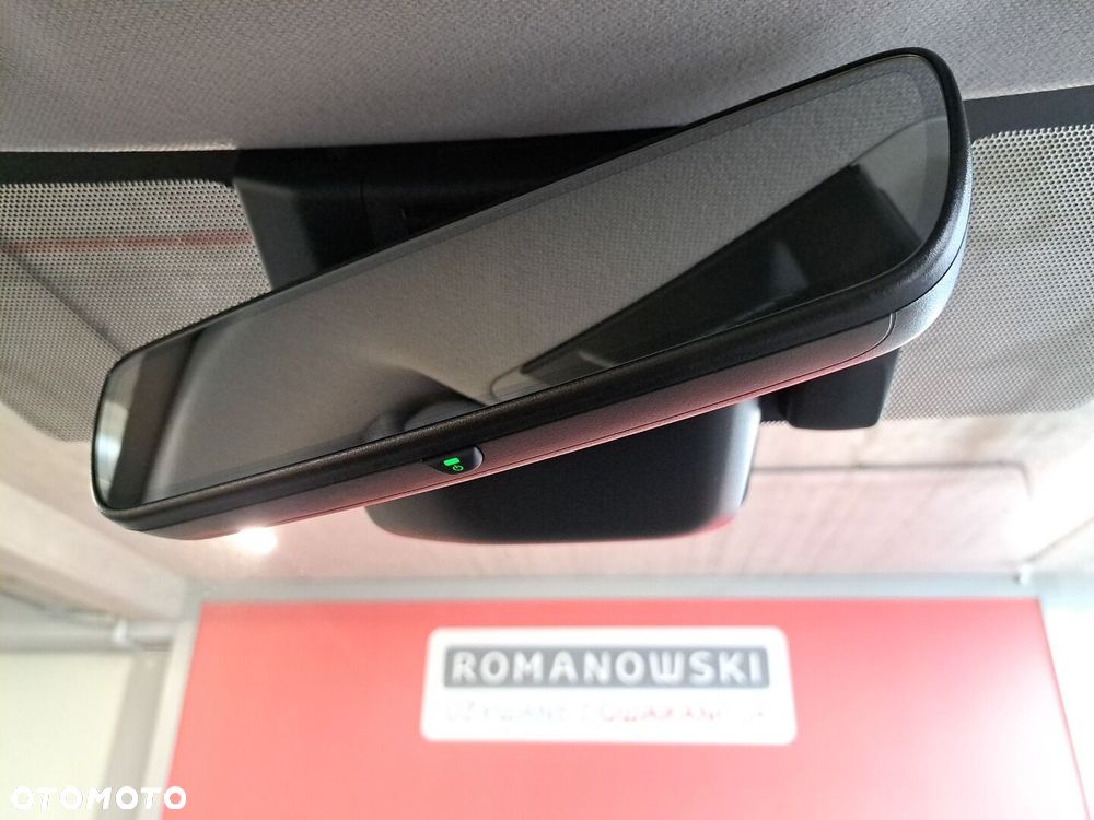 Toyota Corolla 1.8 Hybrid Comfort - 32